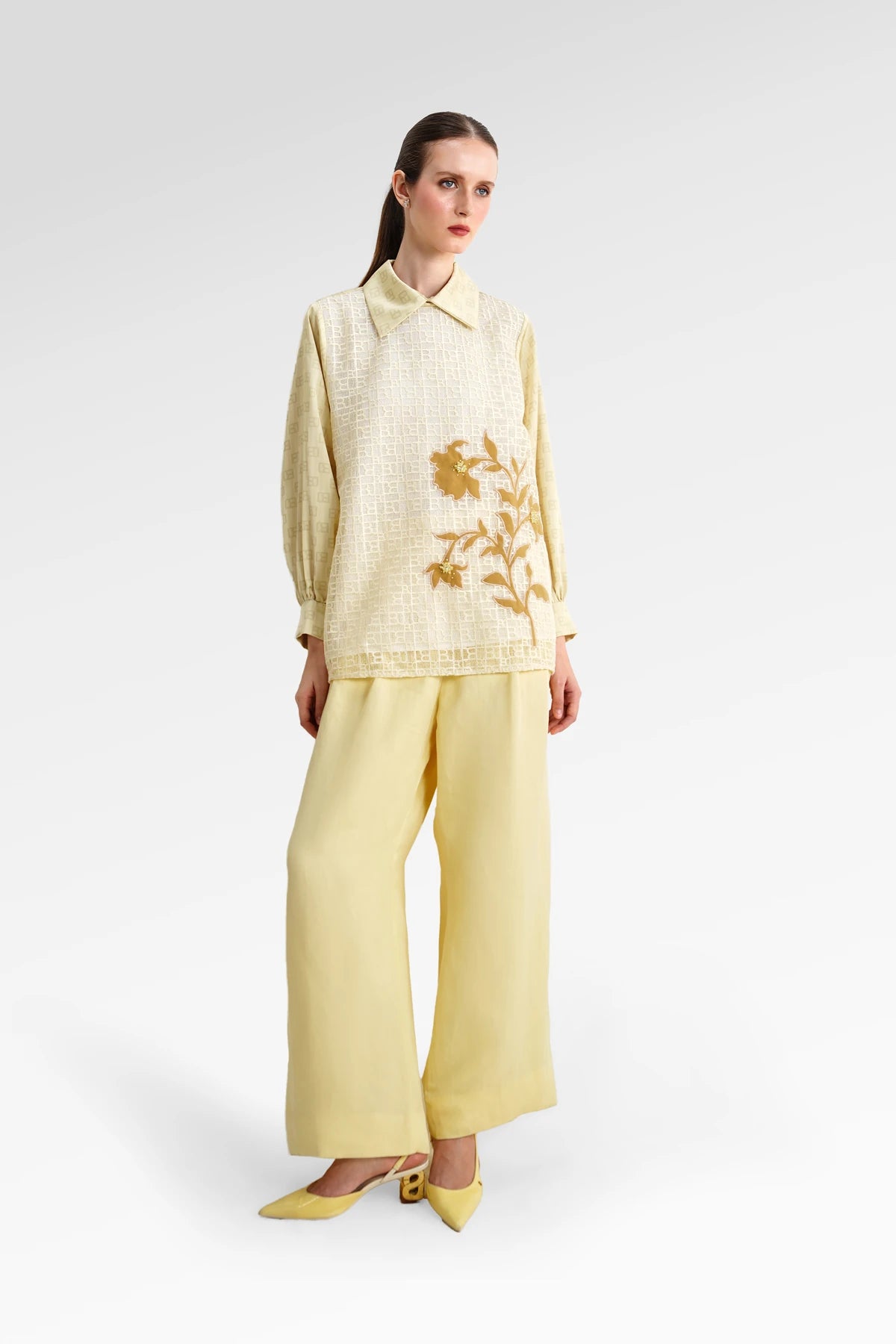 The Monogram Embroidery Blouse - Yuzu