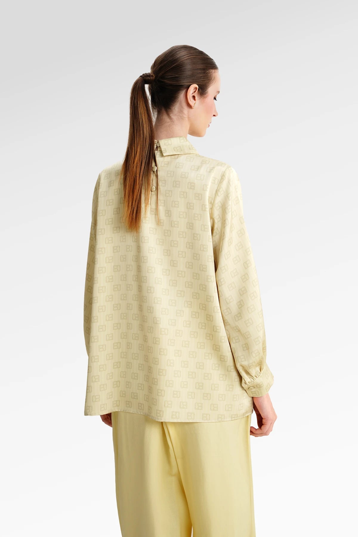 The Monogram Embroidery Blouse - Yuzu