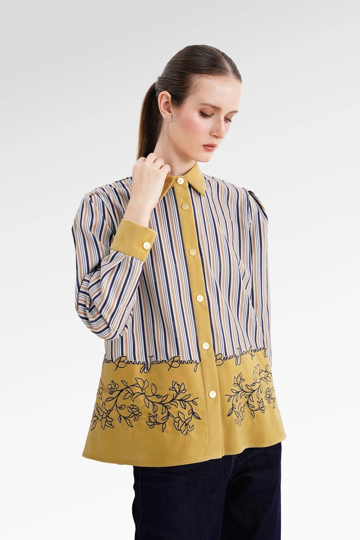 The Monogram Velvet Shirt - Yuzu