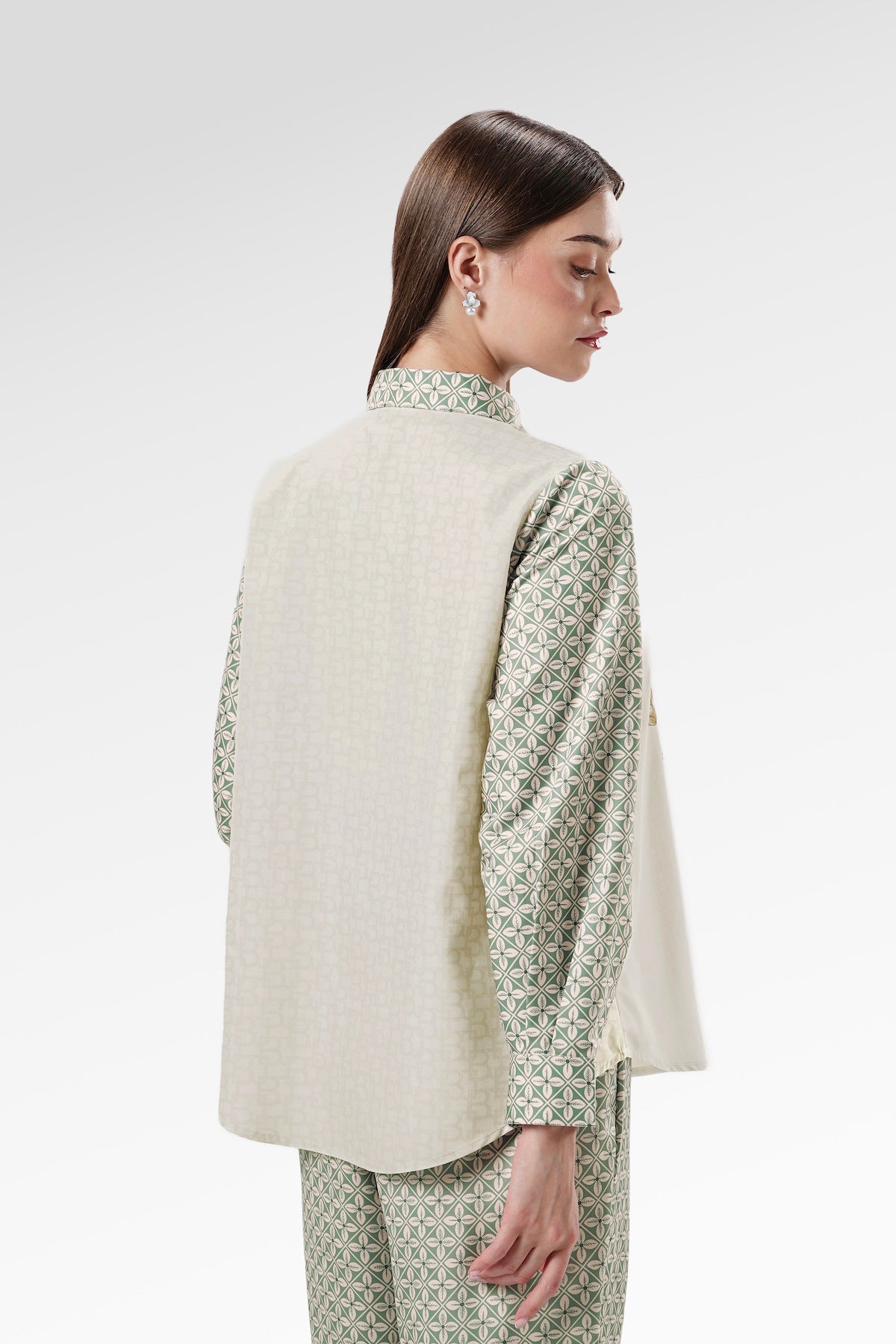 The Regal Basic Shirt - Sandsage