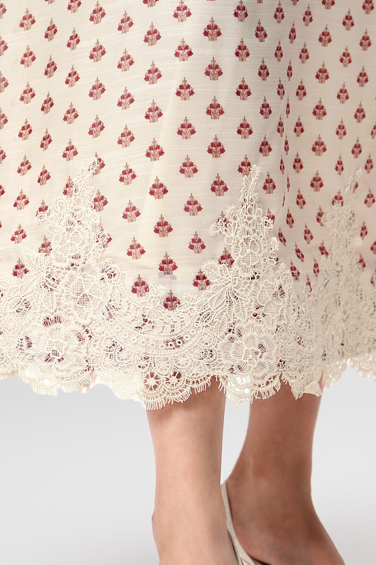 The Regal Embroidery Lace Skirt - Sungold
