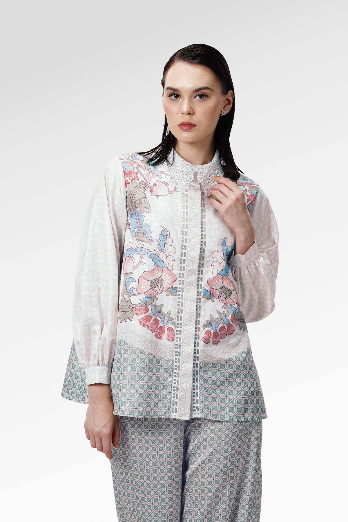The Regal Signature Shirt - Sandsage