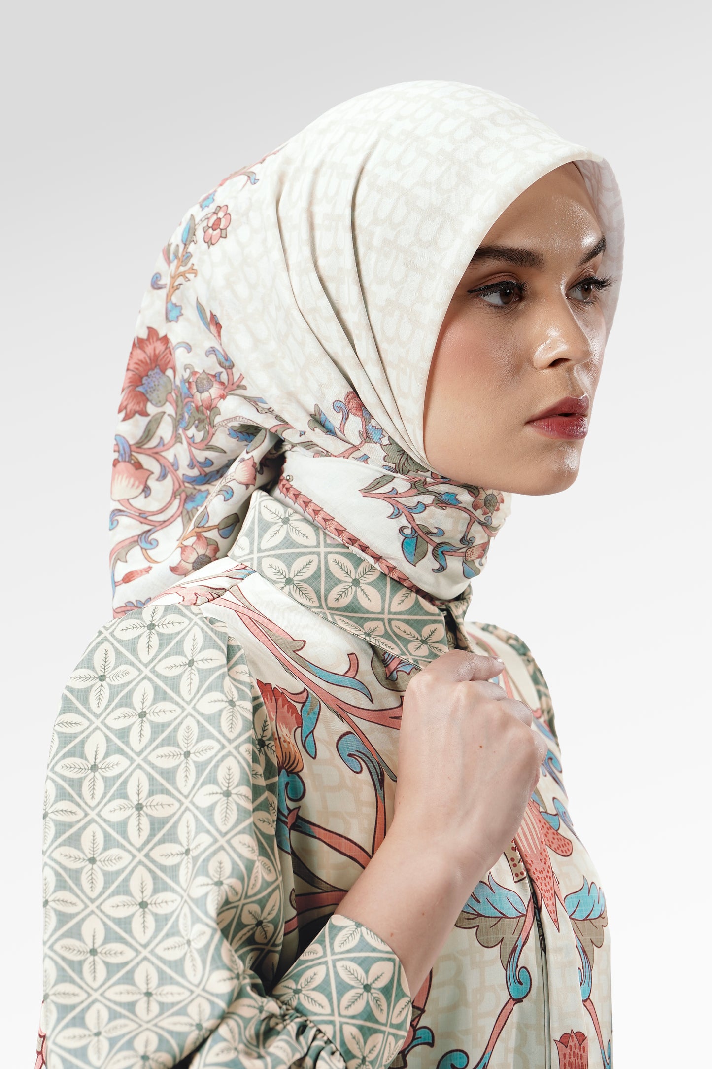 The Regal Scarf - Sandsage