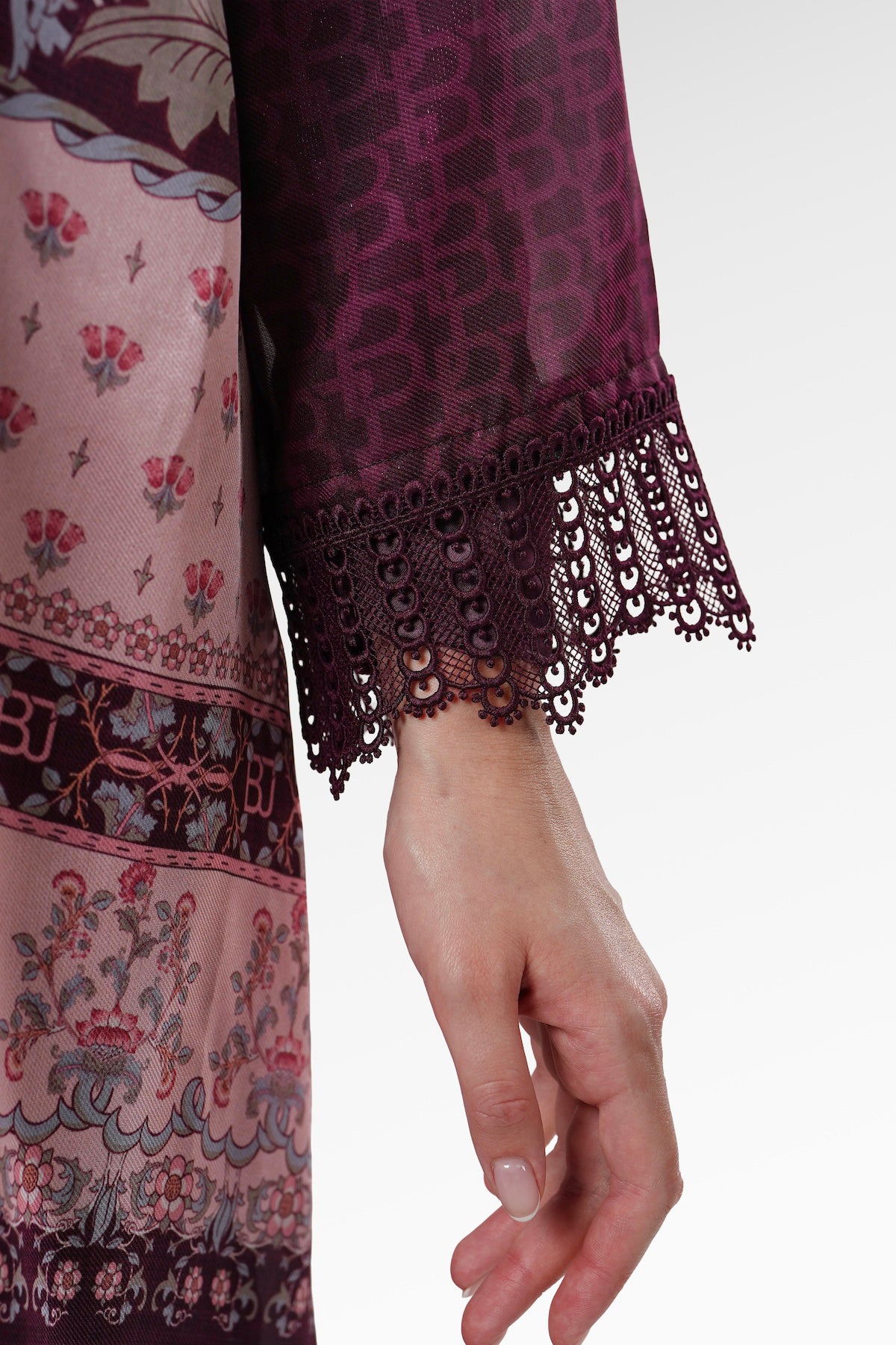The Regal Outer - Burgundy