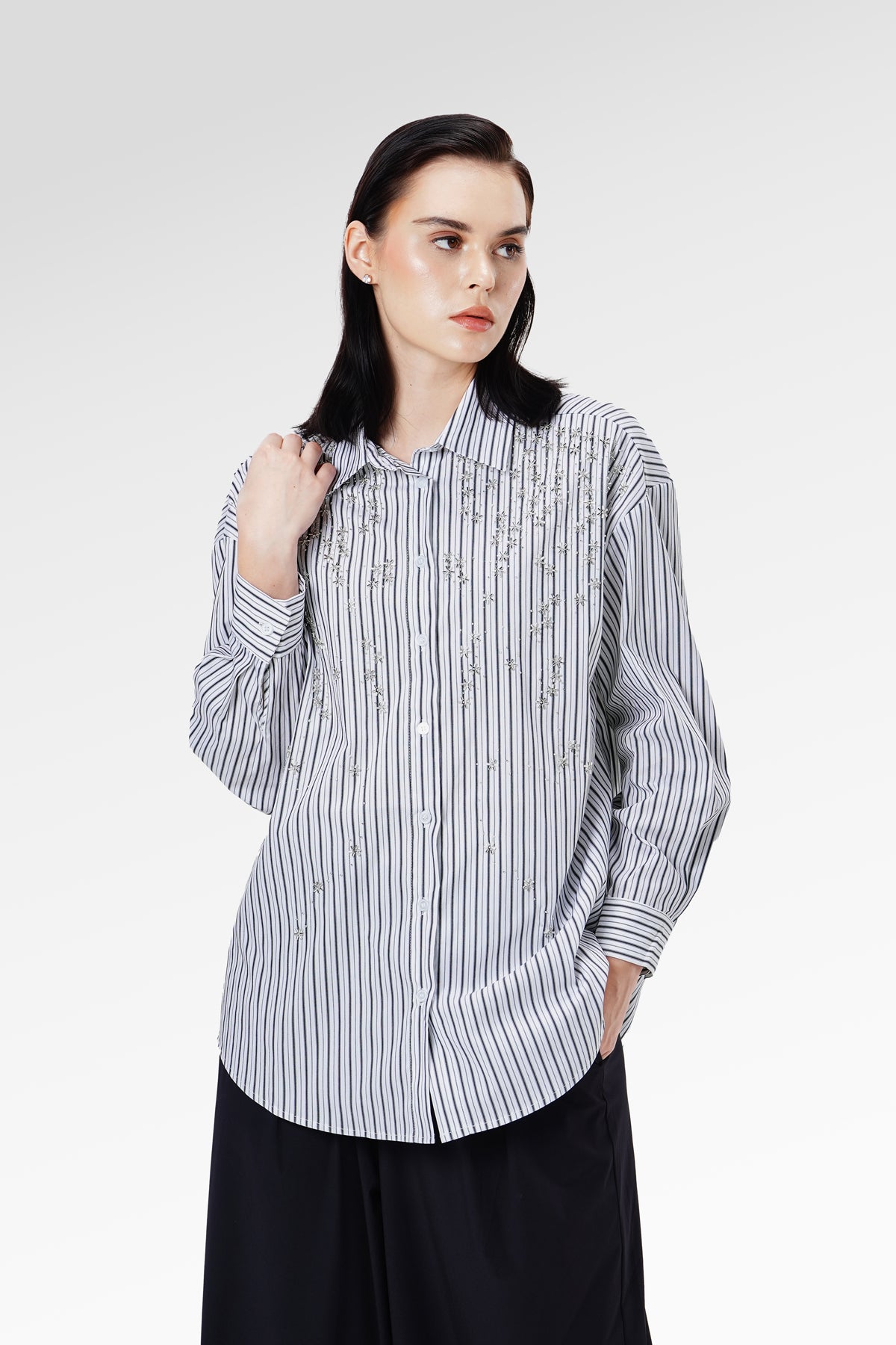 Ellora Beads Shirt - Black/White