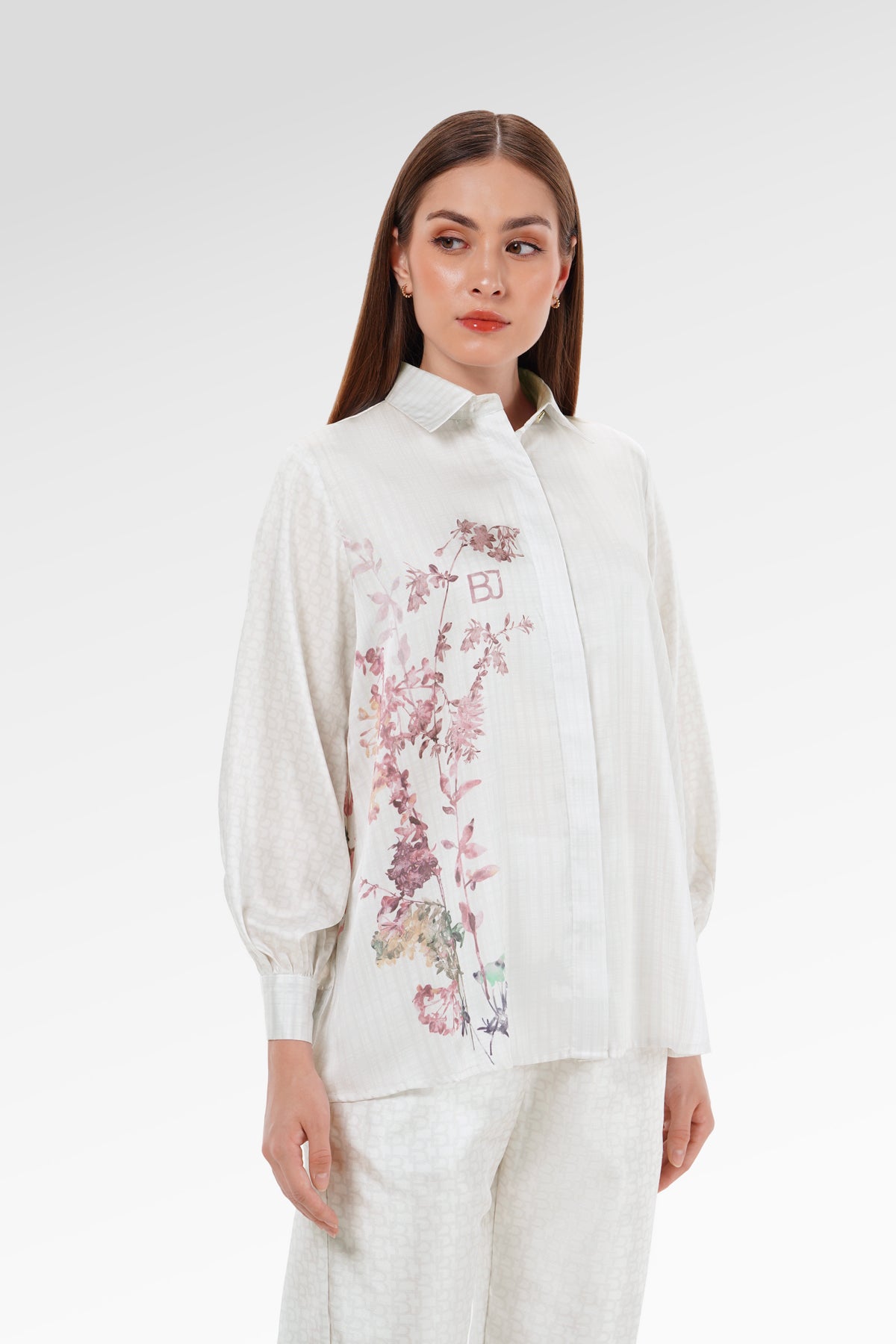 Viola Basic Shirt - Lily