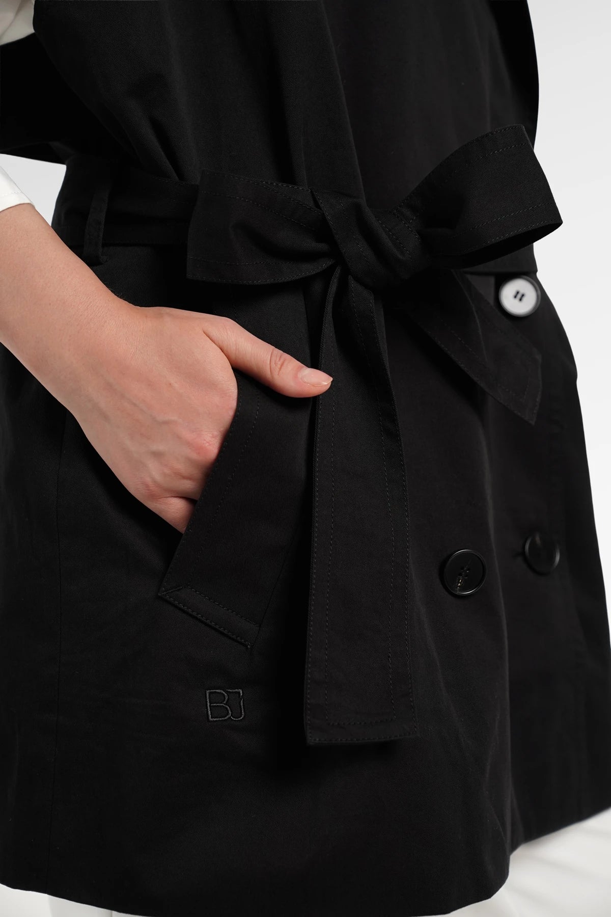 Yoona Trench Vest - Black