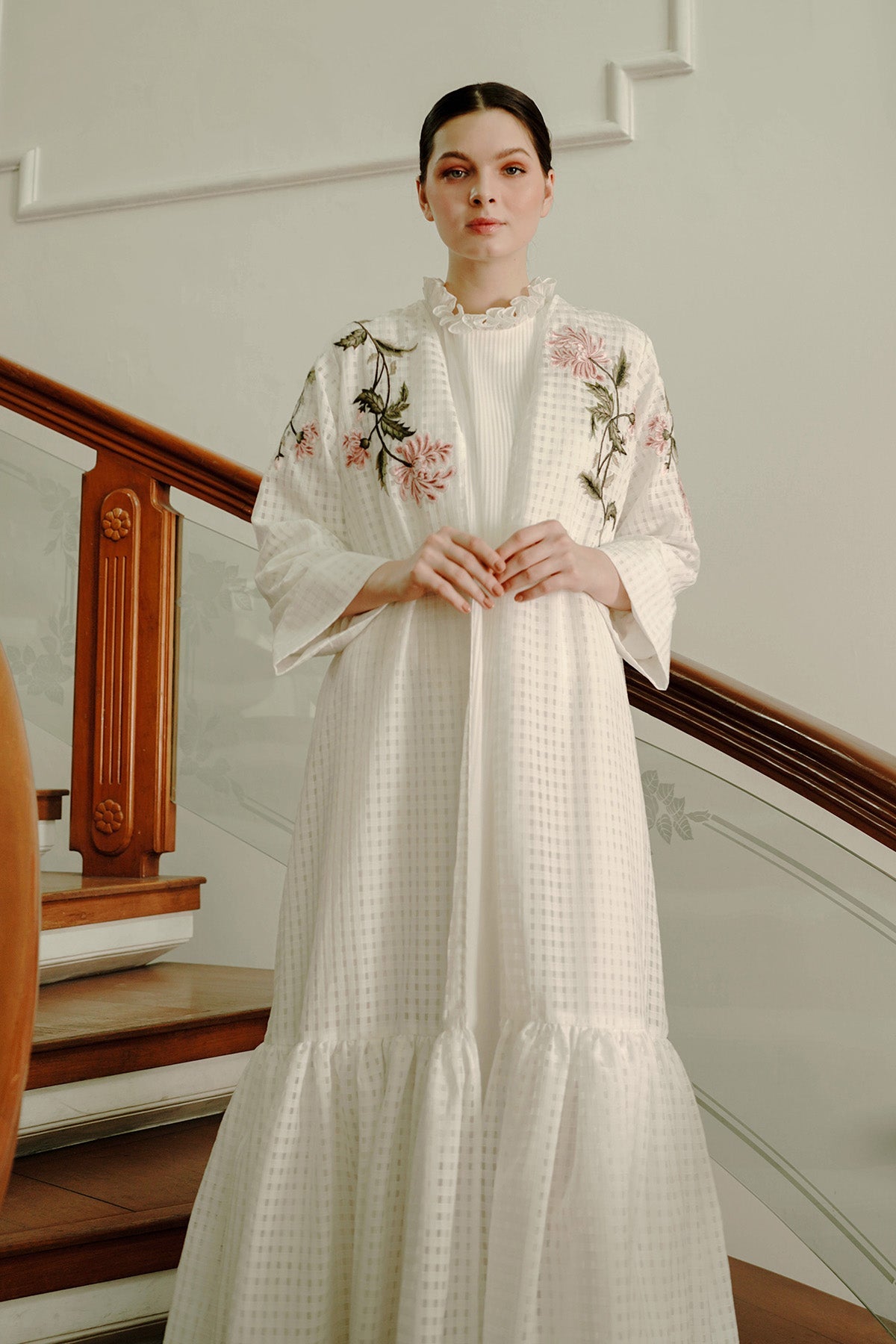 Kevia Embroidery Outer - White