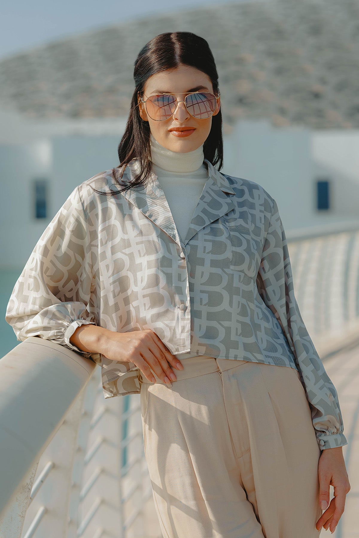 Monogram Crop Outer - Beige