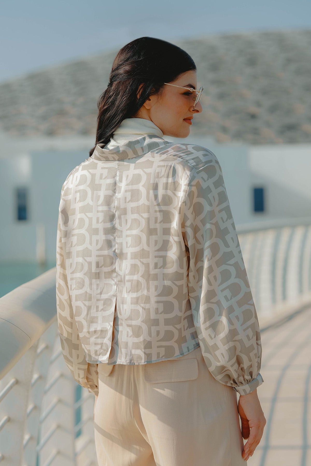 Monogram Crop Outer - Beige