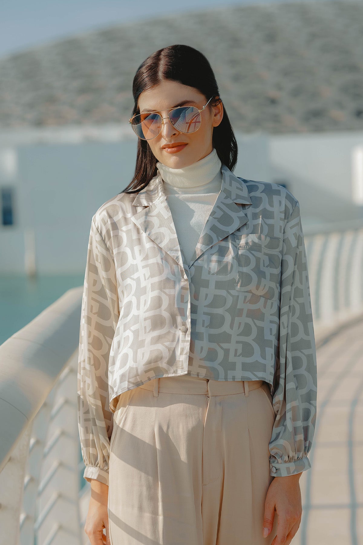 Monogram Crop Outer - Beige