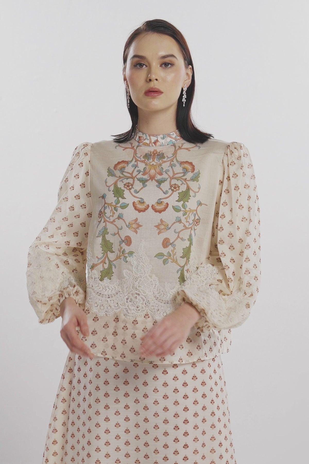 The Regal Embroidery Lace Blouse - Sungold – Benang Jarum